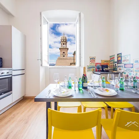 Center, 2br, Free Wifi & Netflix By Tilo *