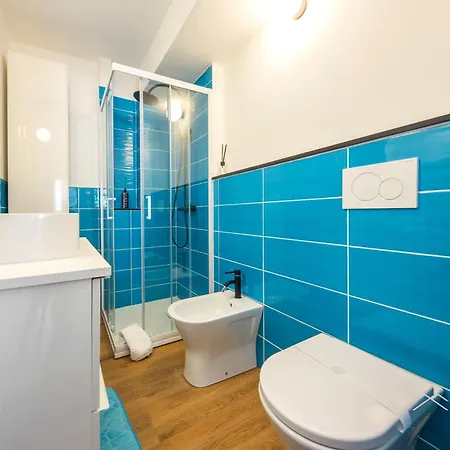 Center, 2br, Free Wifi & Netflix By Tilo * Genoa