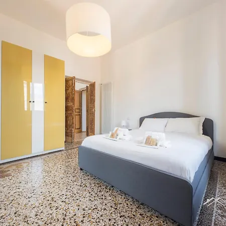 Center, 2br, Free Wifi & Netflix By Tilo * Genoa