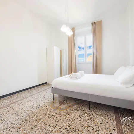 Center, 2br, Free Wifi & Netflix By Tilo Genova