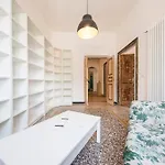 Apartament Center, 2br, Free Wifi & Netflix By Tilo Genua