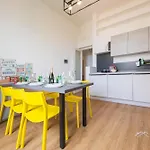 Apartament Center, 2br, Free Wifi & Netflix By Tilo *