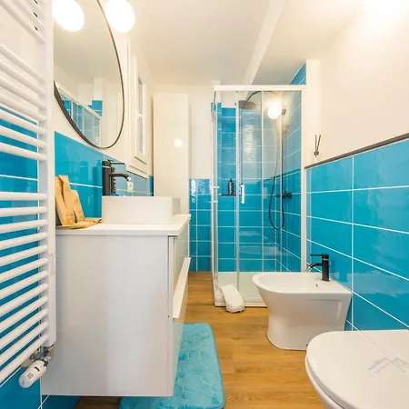 Center, 2br, Free Wifi & Netflix By Tilo Lejlighed Genova